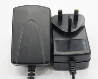 Beli 18W / 24W / 36W Universal Travel Power Adapter 5 - 15V Putih / Hitam online manufacture