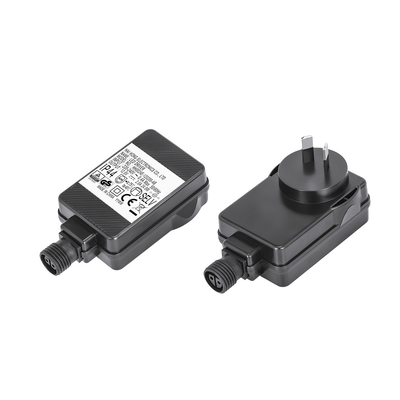 Harga yang bagus Adaptor Universal 24W Dengan Proteksi Arus Pendek/Kelebihan Beban/Tegangan Berlebih on line