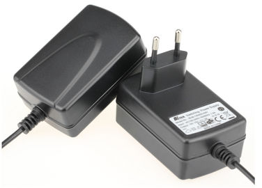 Harga yang bagus 0.5A-10A Adaptor AC Arus Keluaran Untuk Perangkat Elektronik on line